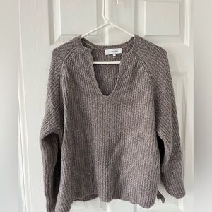 Light purple/mauve sweater. Size small